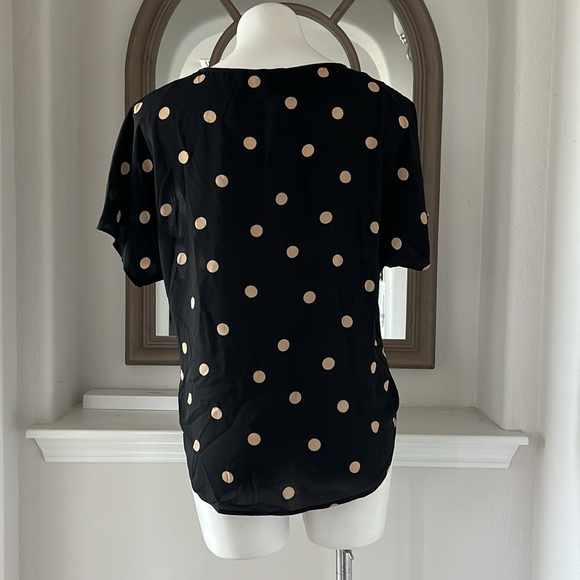 Anne Klein Large Dot Bateau Neck Short Sleeve Blouse, NWT, Size M - Picture 5 of 8